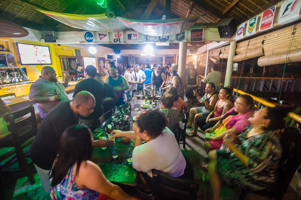 Jeepney Hostel And Kite Resort Balabag  Extérieur photo