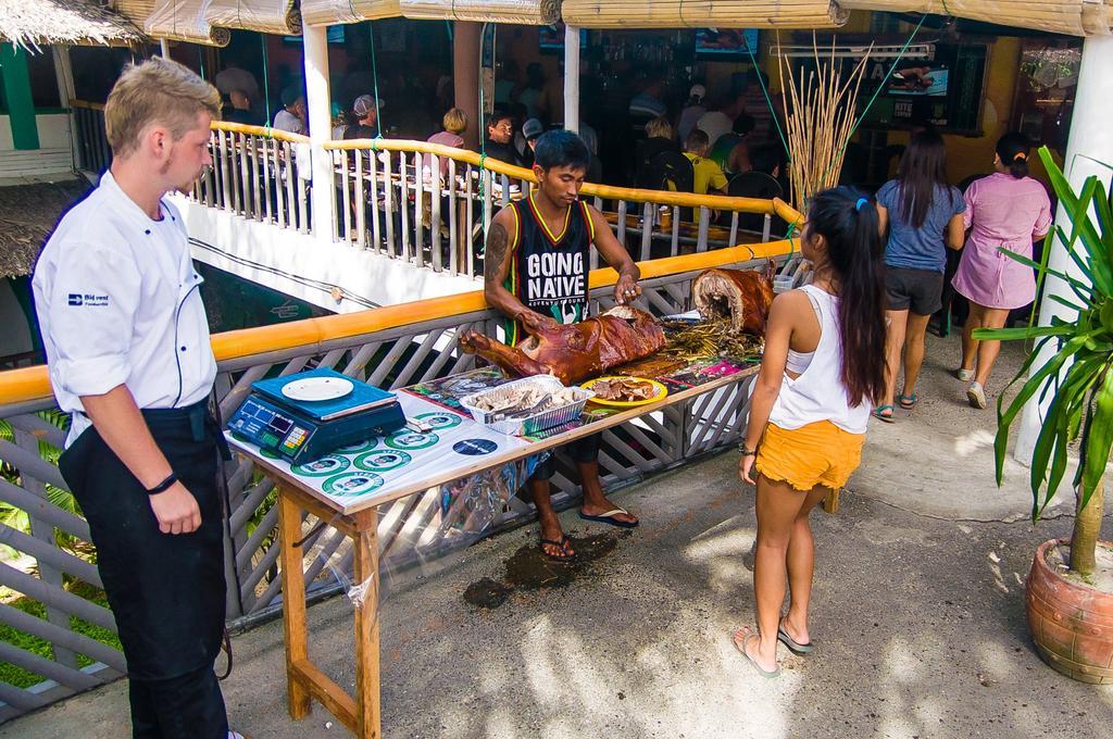 Jeepney Hostel And Kite Resort Balabag  Extérieur photo