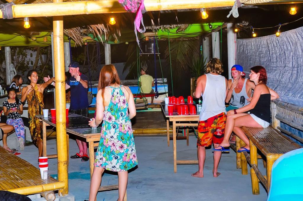 Jeepney Hostel And Kite Resort Balabag  Extérieur photo