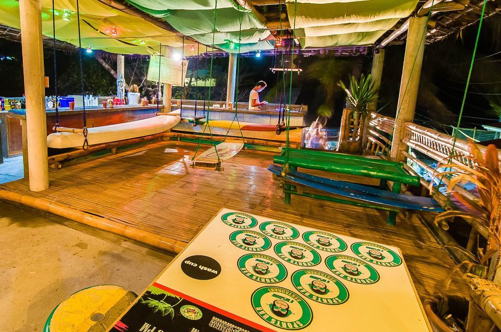 Jeepney Hostel And Kite Resort Balabag  Extérieur photo