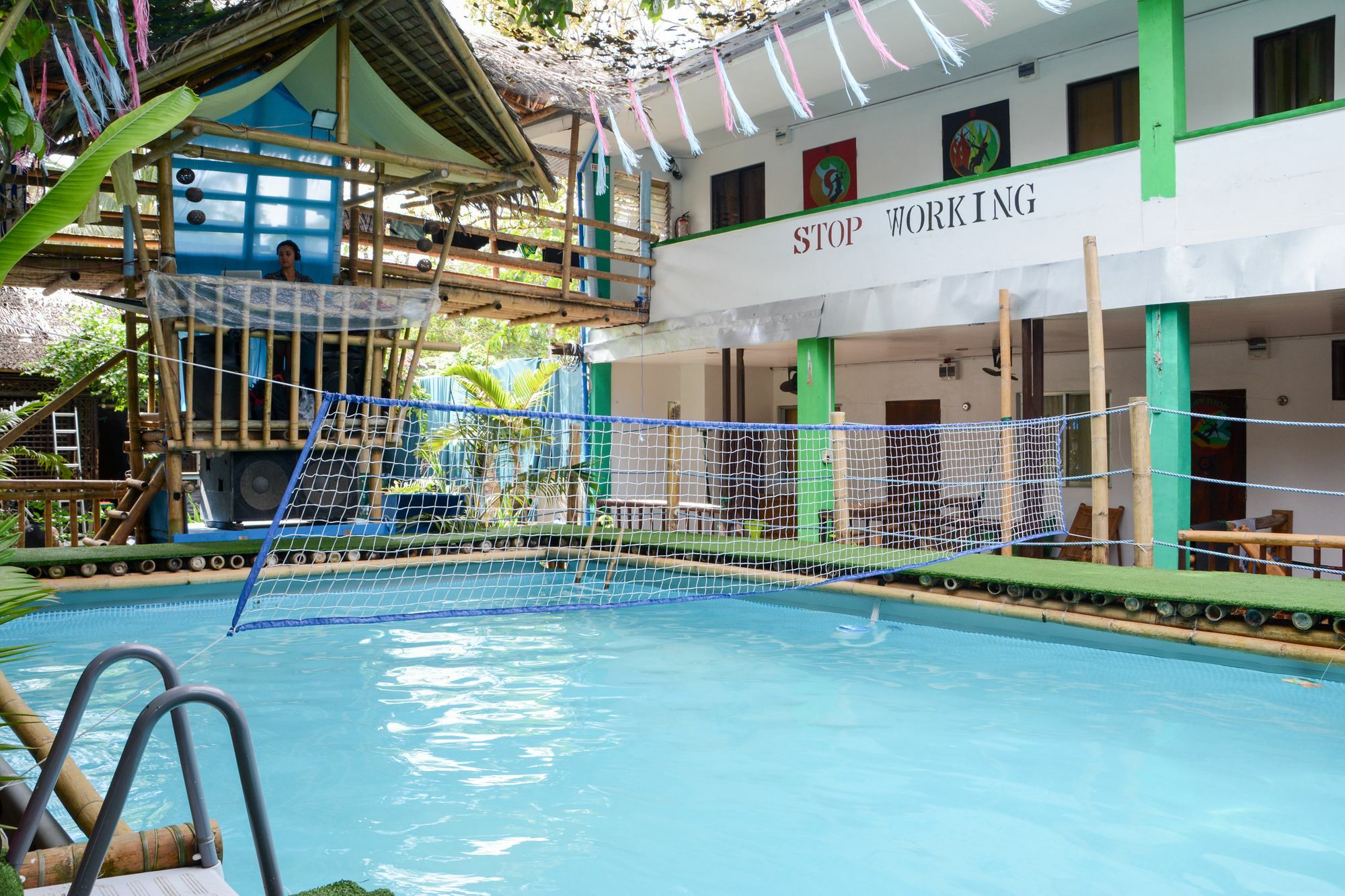 Jeepney Hostel And Kite Resort Balabag  Extérieur photo