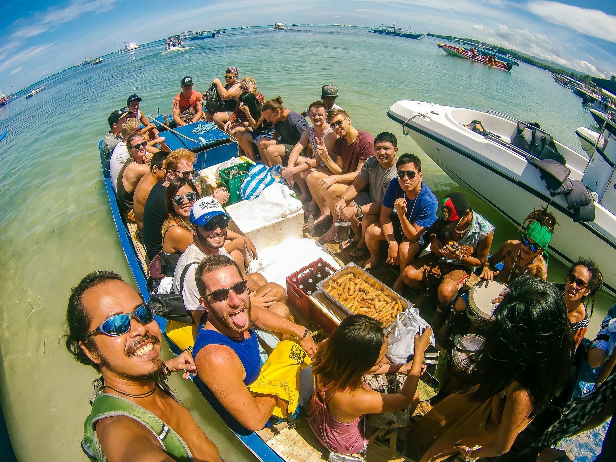 Jeepney Hostel And Kite Resort Balabag  Extérieur photo