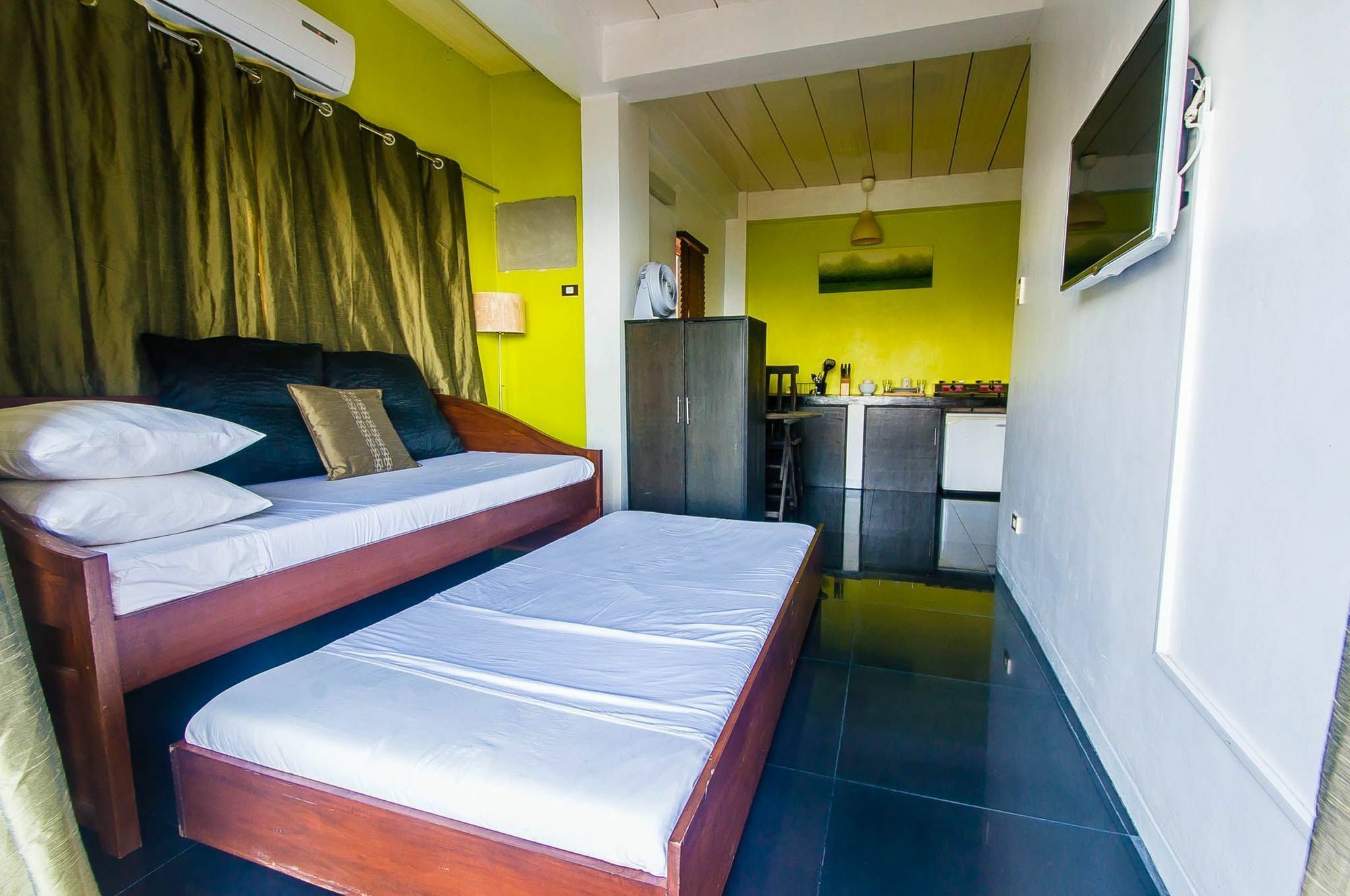 Jeepney Hostel And Kite Resort Balabag  Extérieur photo